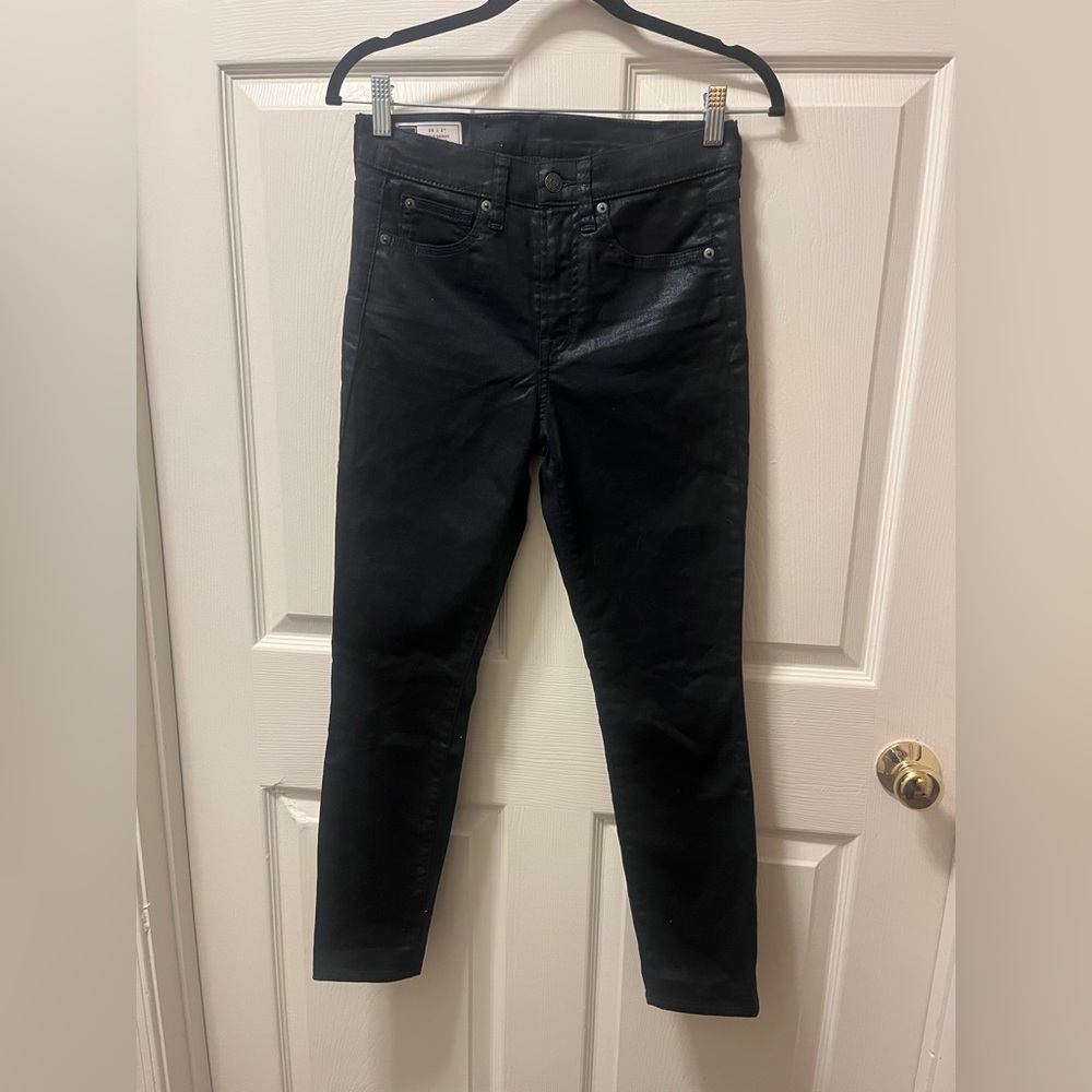 Gap Women’s Indigo True Skinny High Rise. Size 26/2. 26in‎ inseam.